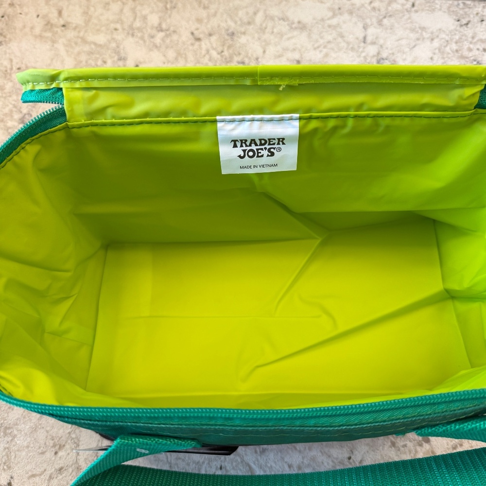 NWt - Green Trader Joe's Mini insulated‎ bag - Picture 7 of 10